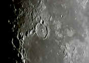 lunar craters1.jpg (46740 bytes)